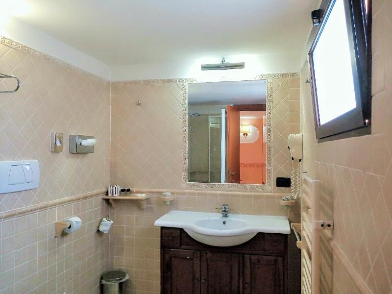 Junior Suite with Terrace image 4