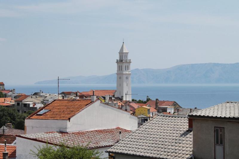 One-Bedroom Apartment with Terrace and Sea View image 2