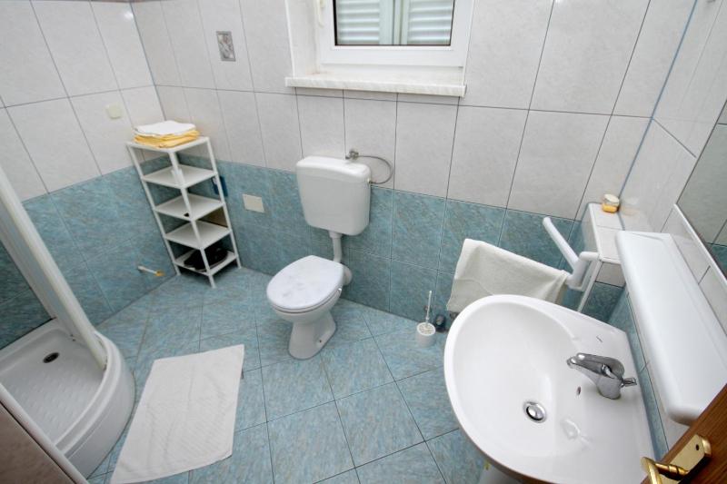 Apartments and rooms with WiFi Senj - 5560 - image 3