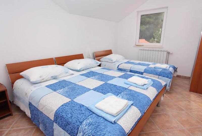 Apartments by the sea Splitska Brac - 5664 - image 49