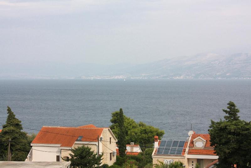 Apartments by the sea Splitska Brac - 5664 - image 17
