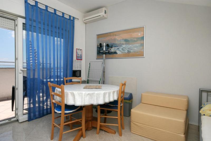 Studio with Terrace and Sea View image 4