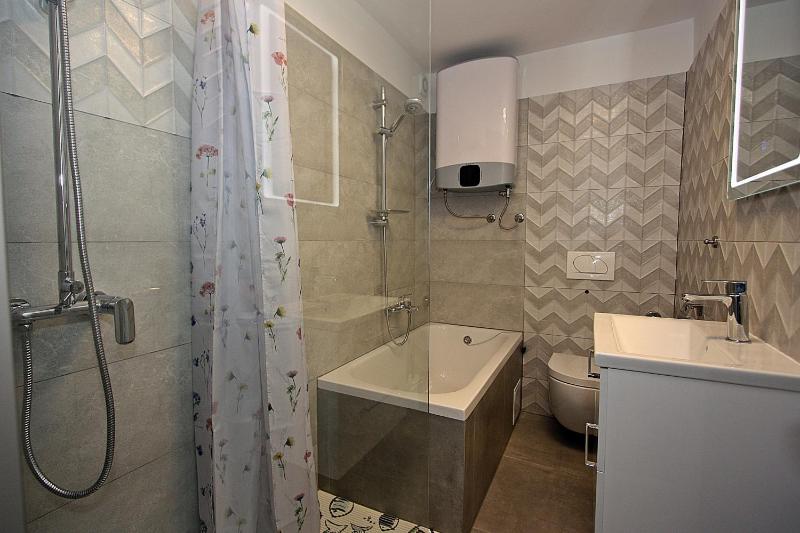 Apartments with WiFi Supetar Brac - 5665 - image 23