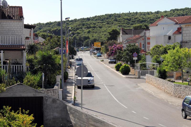 Apartments with parking space Supetar Brac - 5612 - image 24