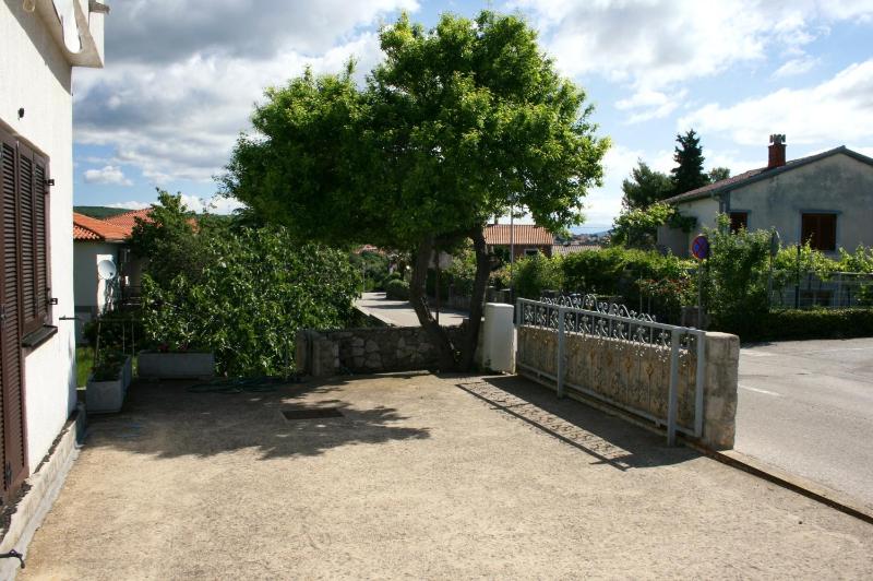 Apartments with parking space Krk - 5364 - image 5