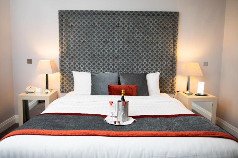 Executive Double Room image 4