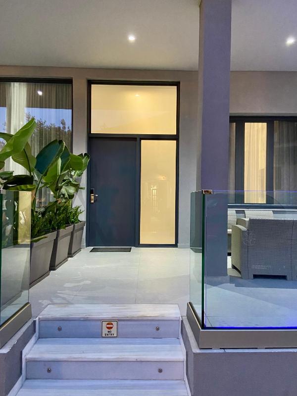 Two-Bedroom Suite image 3