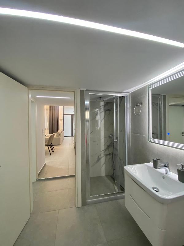Two-Bedroom Suite image 4