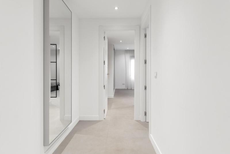 Large apartment in Playas del Duque - image 14