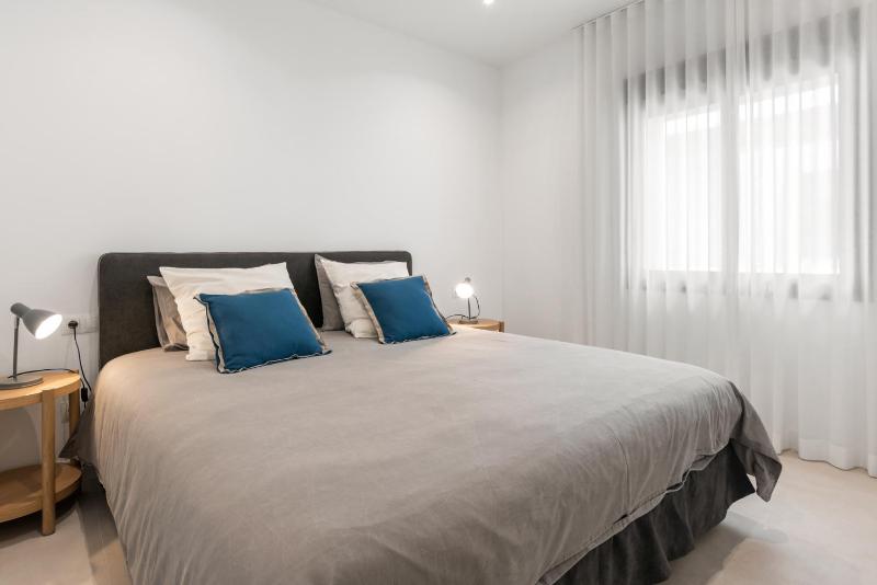 Large apartment in Playas del Duque - image 32