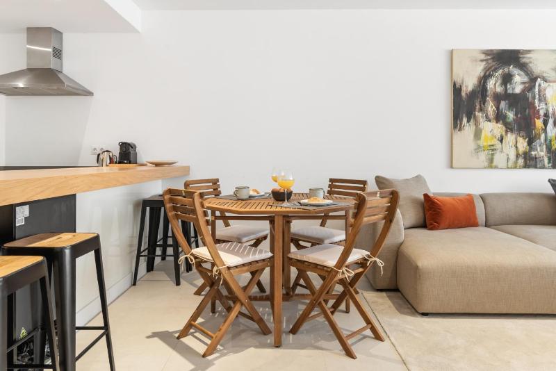 Large apartment in Playas del Duque - image 48