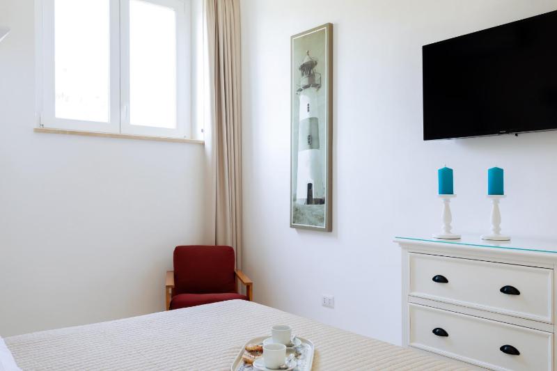 Standard Apartment image 3