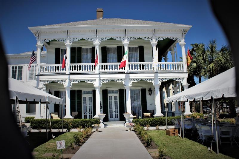 The George Manor - image 2