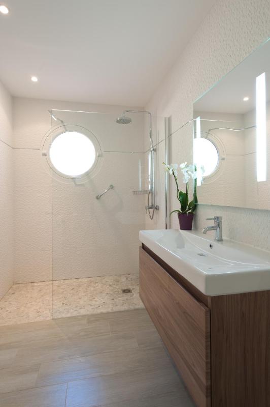 Classic Villa – 2 bedrooms - Sea view image 2