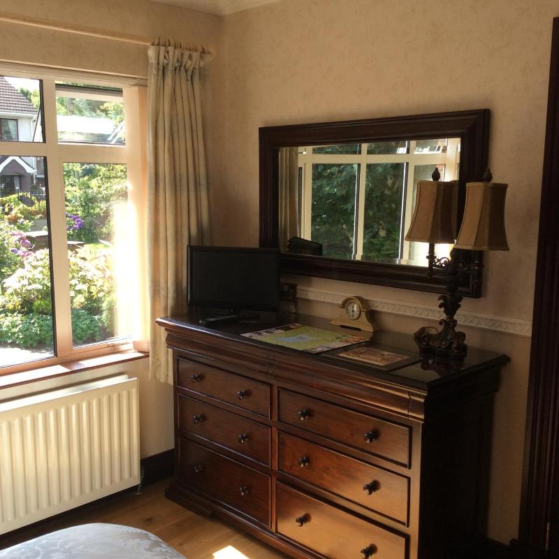 Double Room image 3
