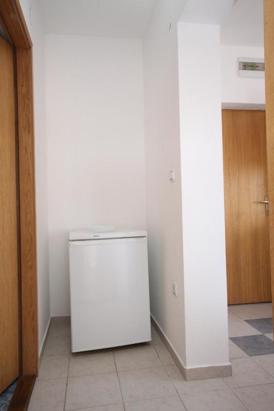 One-Bedroom Apartment with Terrace and Sea View image 2