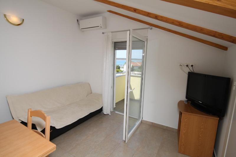 Two-Bedroom Apartment with Balcony and Sea View image 1