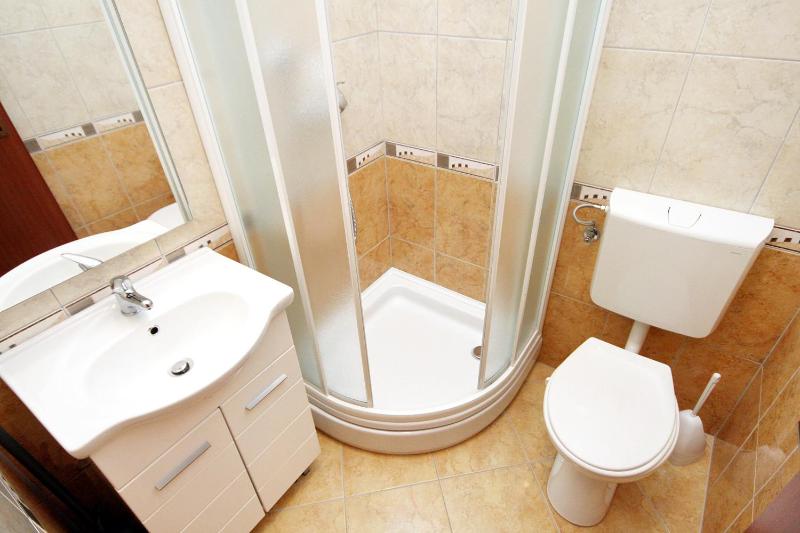 One-Bedroom Apartment with Balcony image 4