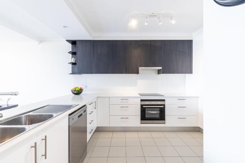 The Crest 7 6-8 Tomaree RD Stunning unit with Spectacular Water Views - image 3