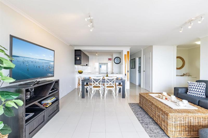 The Crest 7 6-8 Tomaree RD Stunning unit with Spectacular Water Views - image 15