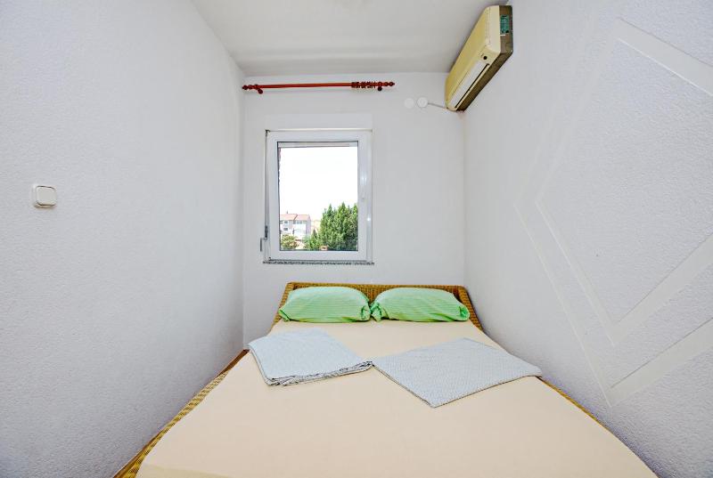 Double Room image 3