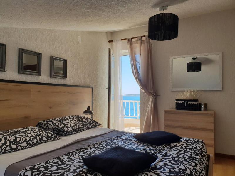Apartments by the sea Mandre Pag - 6386 - image 11
