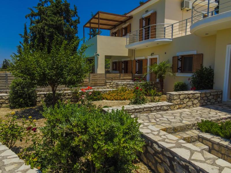 Sea View Two Bedroom Villa Giorgios - image 3