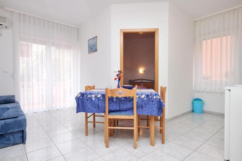 Apartments with a parking space Vodice - 6331 - image 17