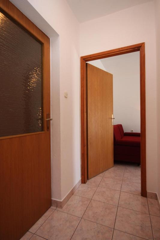 One-Bedroom Apartment with Terrace and Sea View image 2