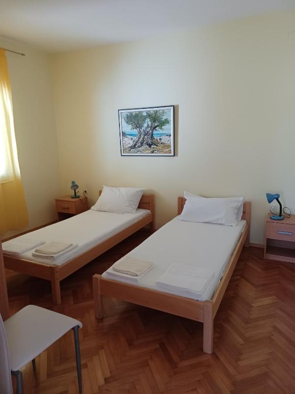 Apartments with parking space Pag - 6325 - image 18