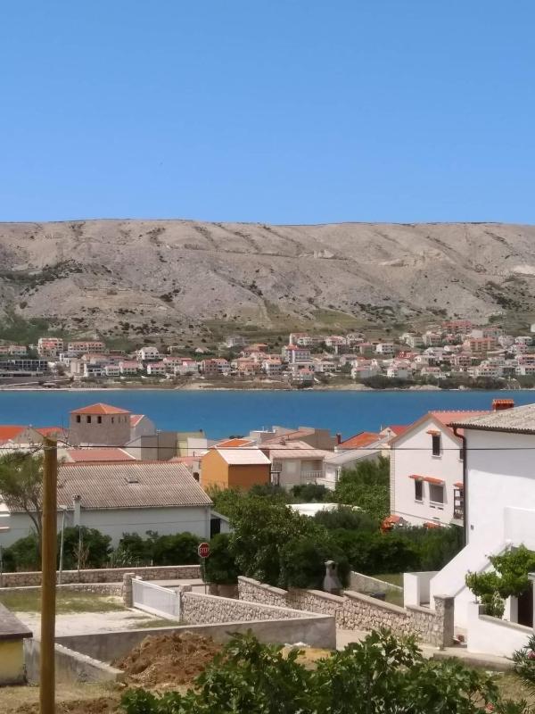 Apartment with Terrace and Sea View image 4