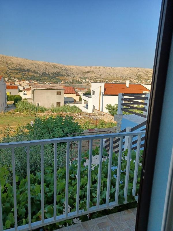 Apartment with Terrace and Sea View image 3