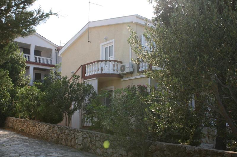 Apartments by the sea Mandre Pag - 6416 - image 15
