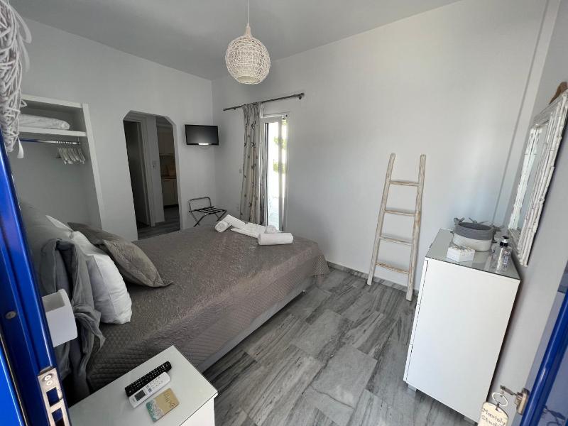 One-Bedroom Apartment with Balcony (2 Adults) image 1
