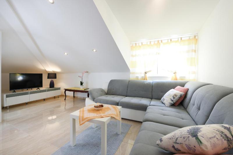 Two-Bedroom Apartment with Balcony and Sea View image 1