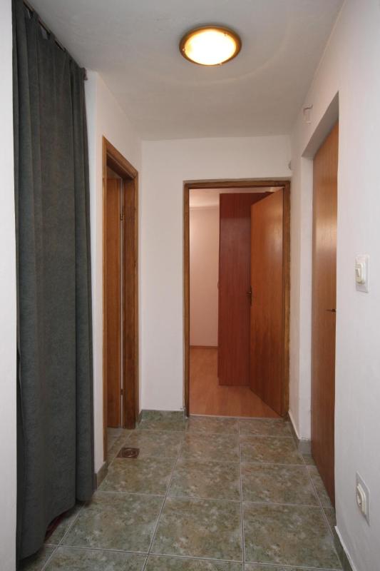 One-Bedroom Apartment with Terrace and Sea View image 2