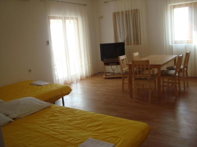 Studio with Terrace and Sea View image 3