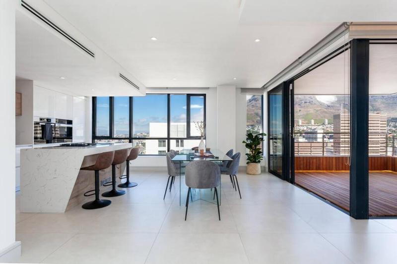 Apartment image 3