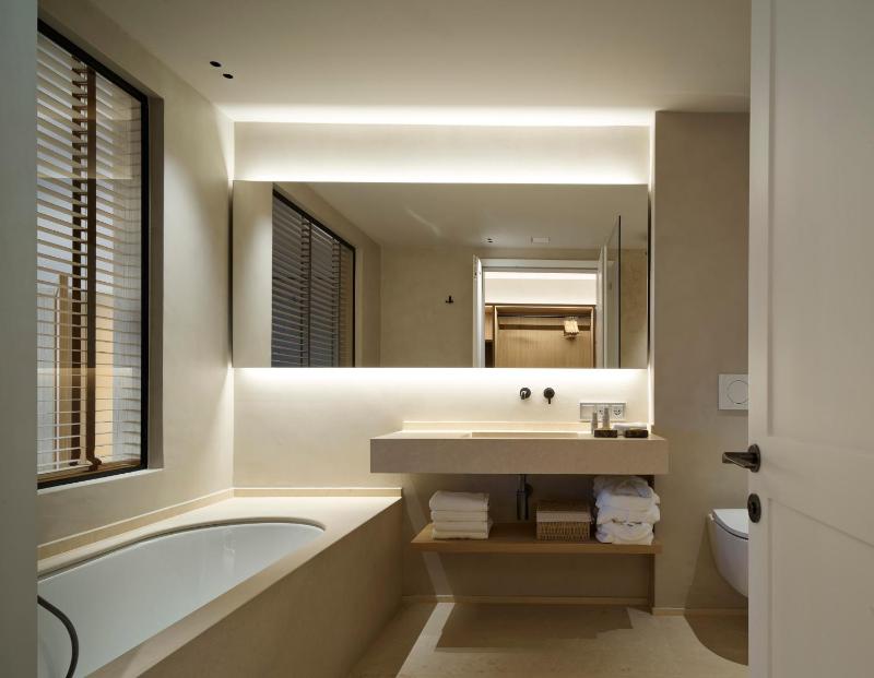 Superior Double Room image 2