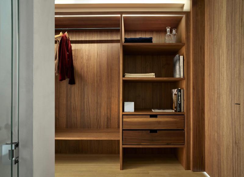 Junior Suite with Balcony image 3