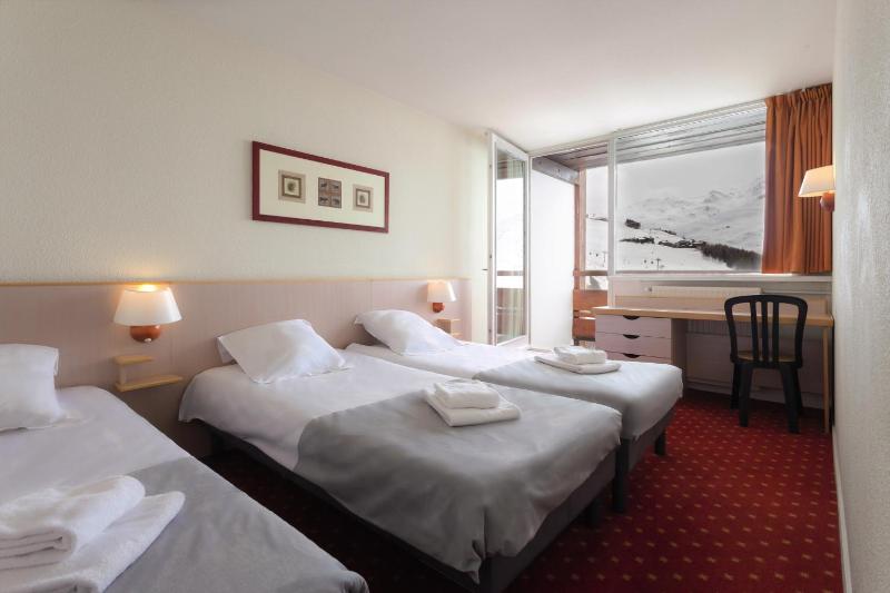 Apartment with Mountain View image 4
