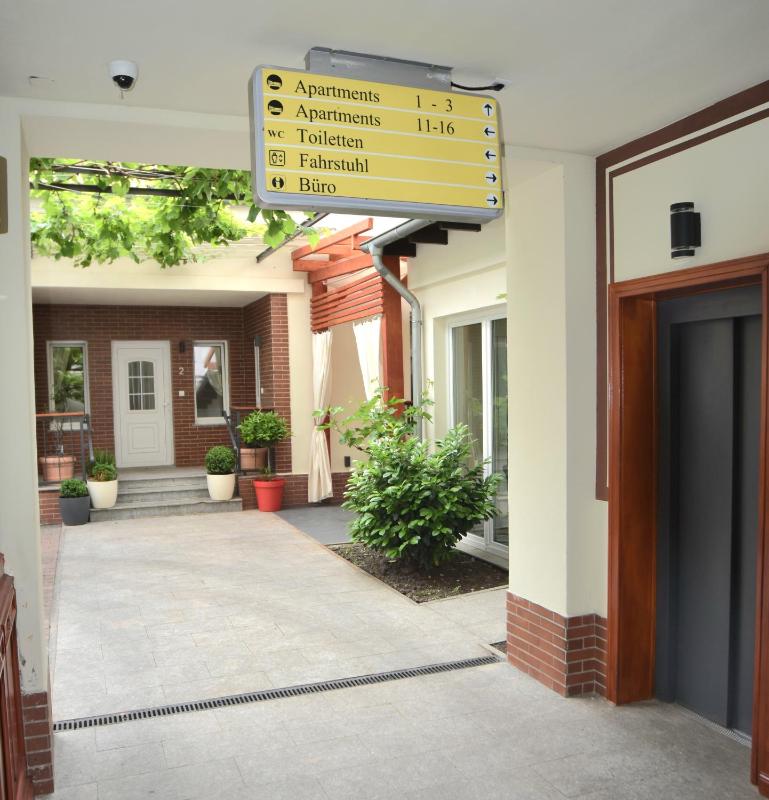 Apartment - Split Level image 4