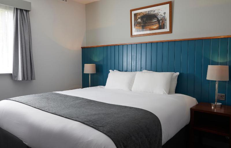 Double Room image 3