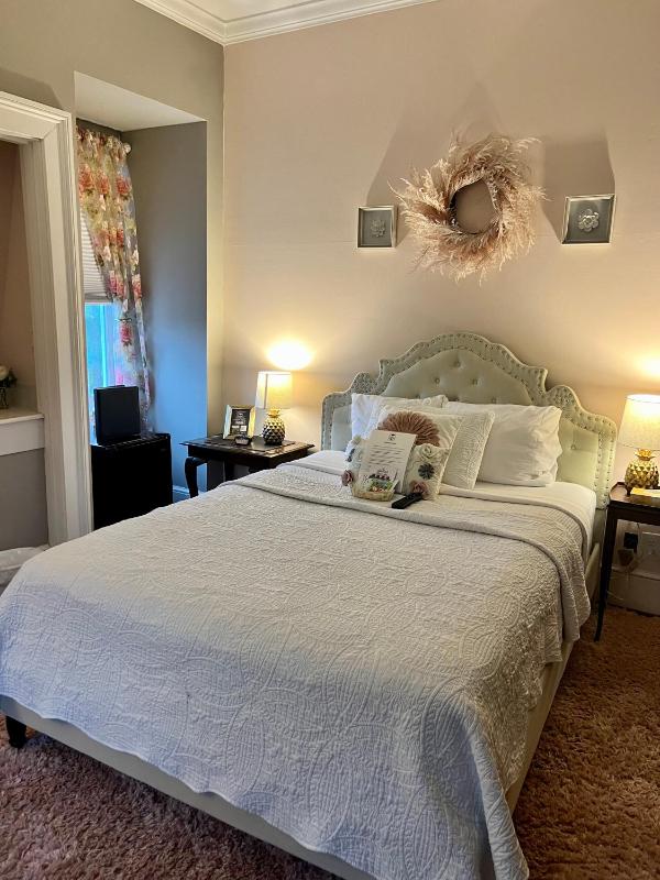 Barksdale House Inn - image 40