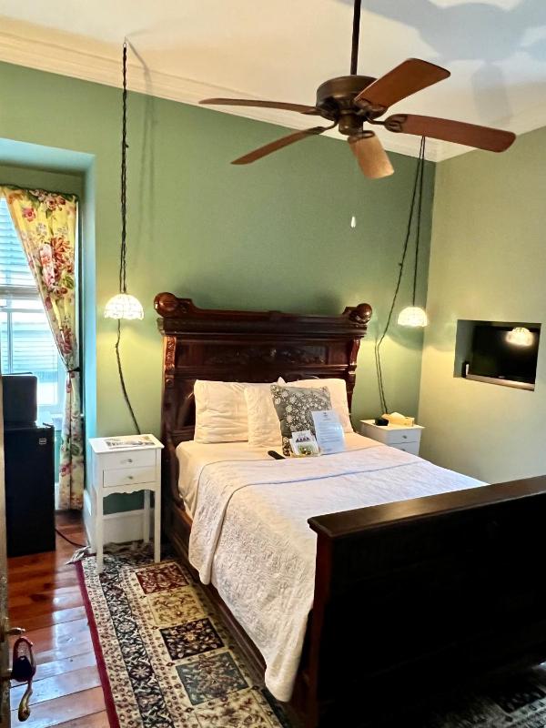 Barksdale House Inn - image 38