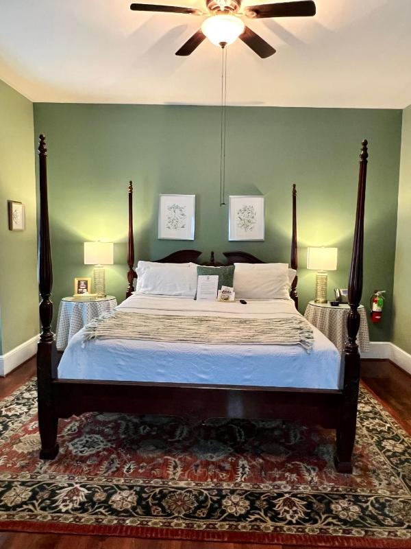 Barksdale House Inn - image 49