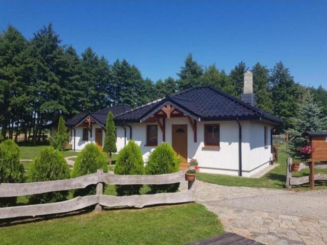 Holiday homes, Gleznowko Images