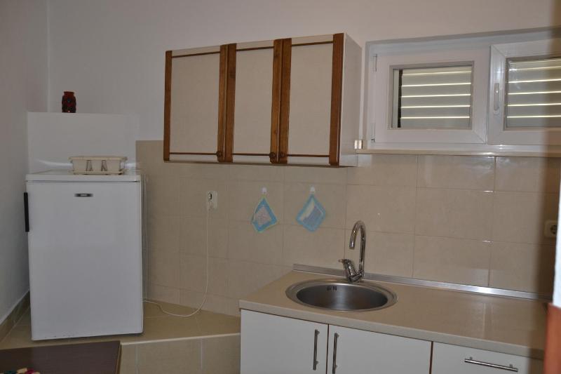 One-Bedroom Apartment with Terrace and Sea View image 4