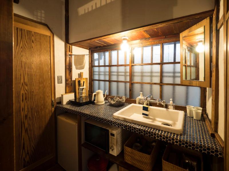 TOKYO LITTLE HOUSE - image 13