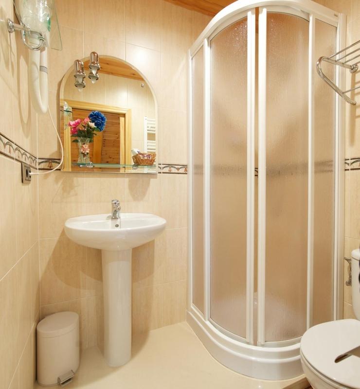 Quadruple Room image 3